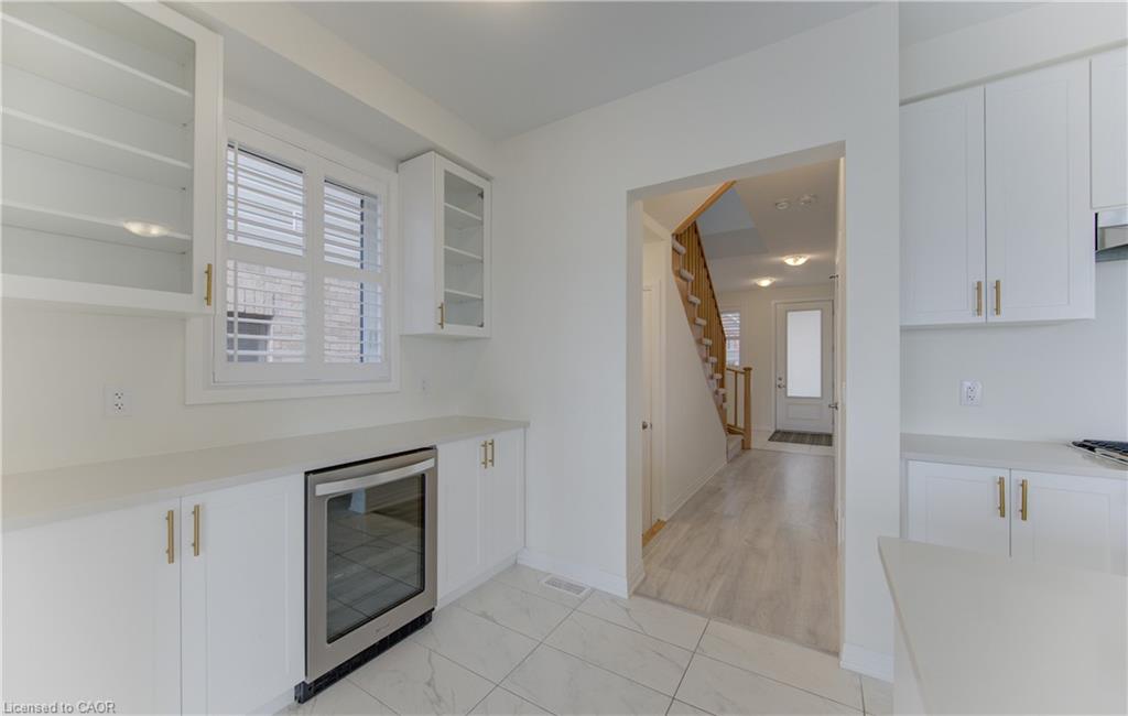 10 Mildred Gillies Street Property Photo 4