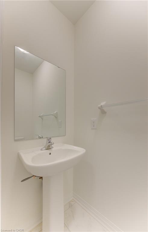 10 Mildred Gillies Street Property Photo 8