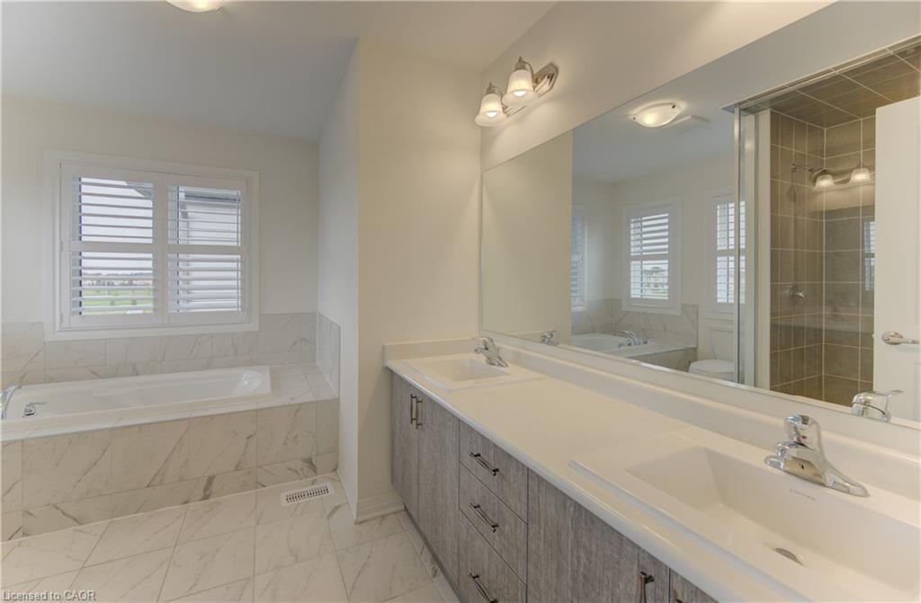 10 Mildred Gillies Street Property Photo 11