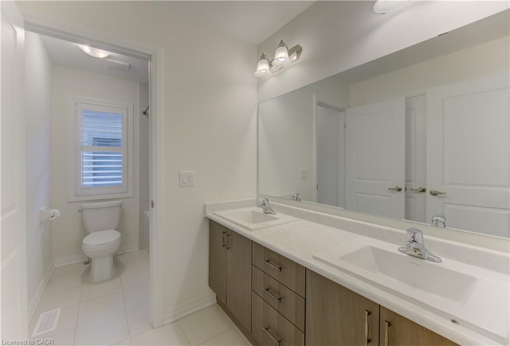 10 Mildred Gillies Street Property Photo 16