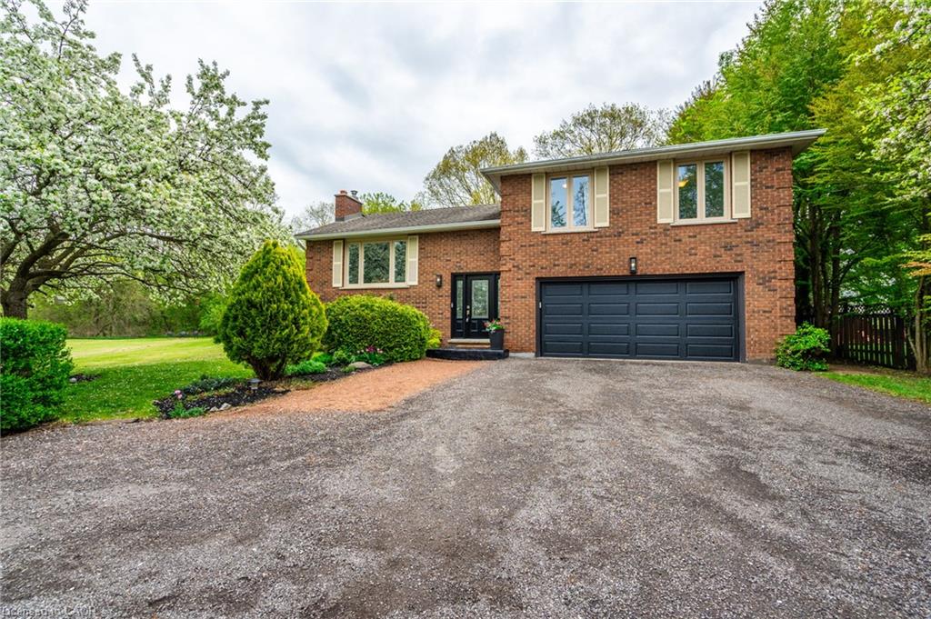 152 Concession 7 Road E Property Photo 2