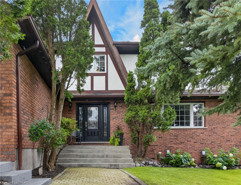 2023 Latimer Crescent Property Photo 3