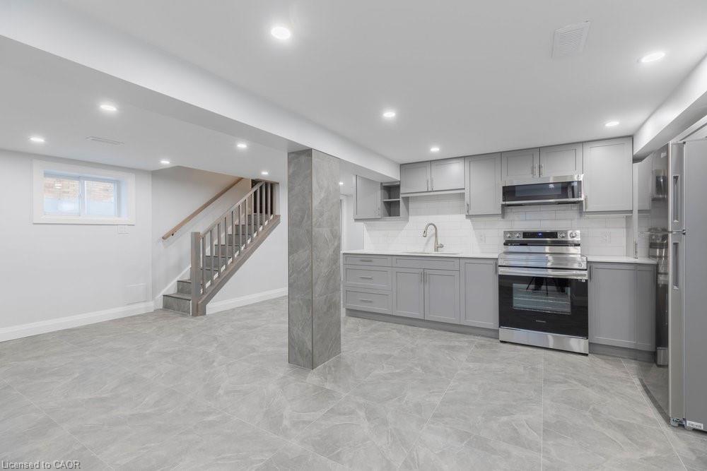 2-658 Upper Sherman Avenue Property Photo 2