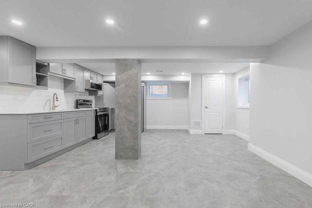 2-658 Upper Sherman Avenue Property Photo 4
