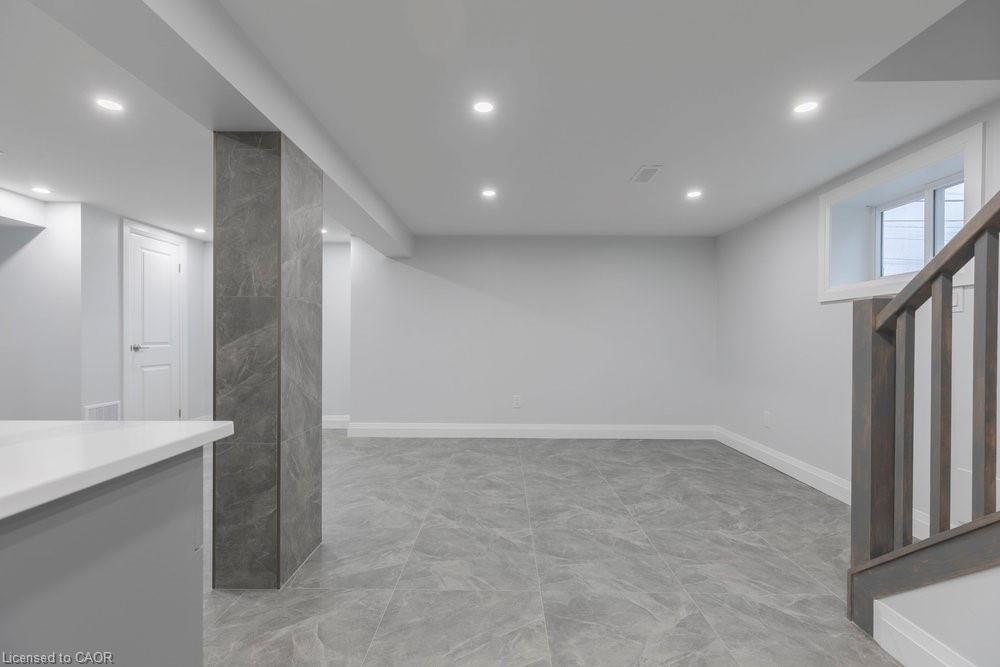 2-658 Upper Sherman Avenue Property Photo 7
