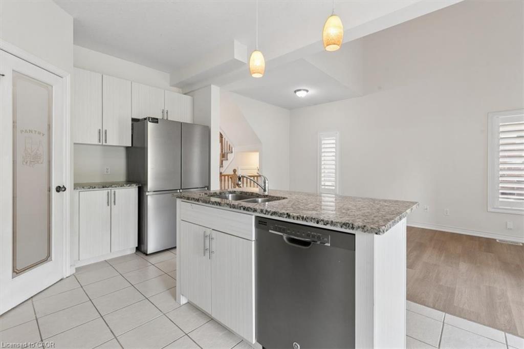 242 Moorlands Crescent Property Photo 18
