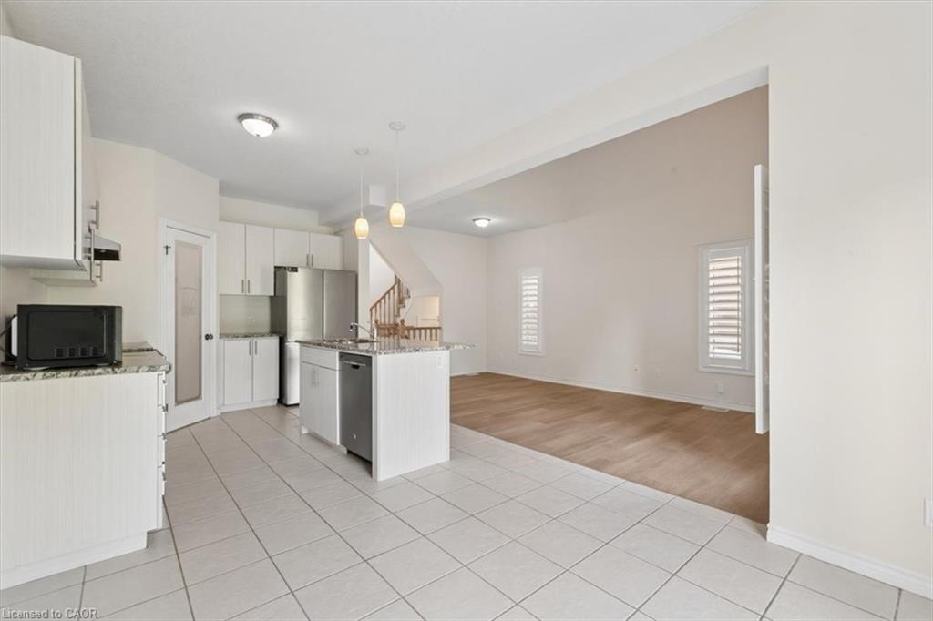 242 Moorlands Crescent Property Photo 19