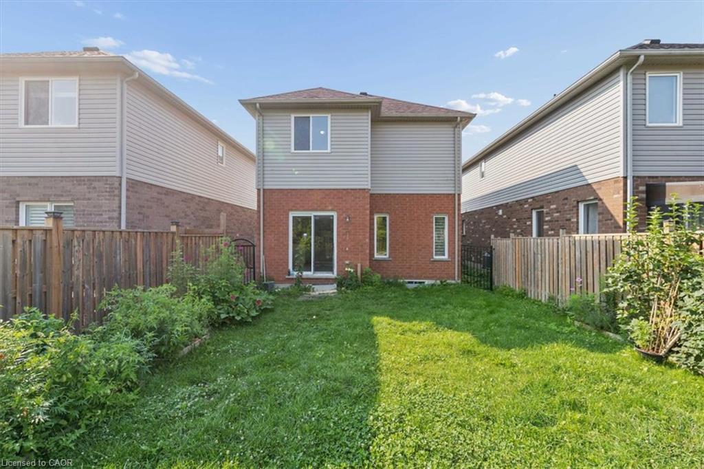242 Moorlands Crescent Property Photo 33