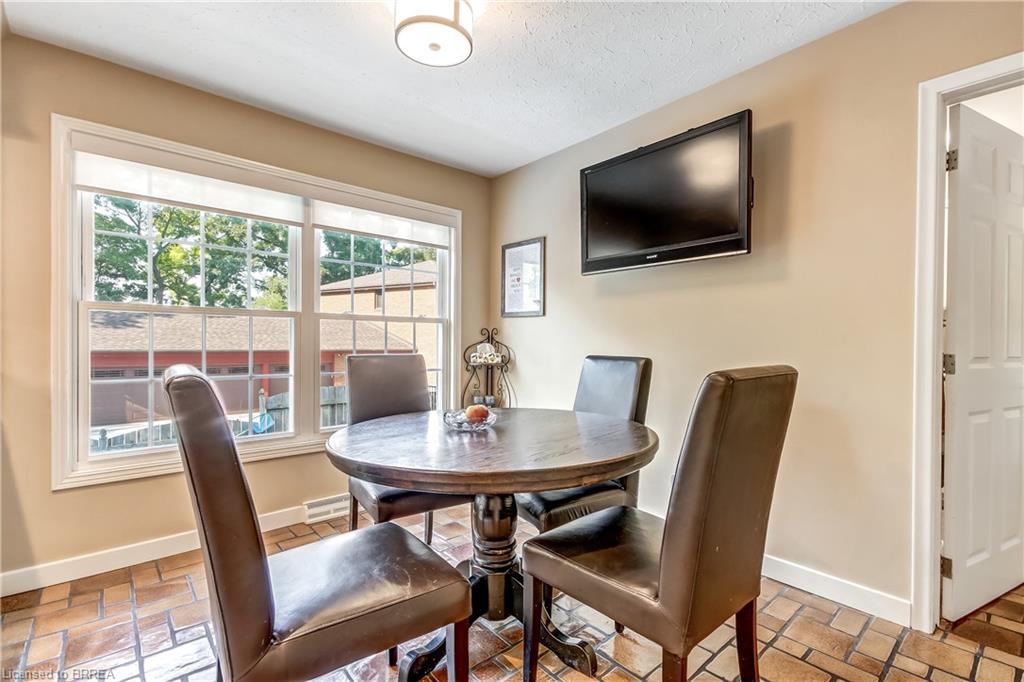 19 Oakley Road Property Photo 17