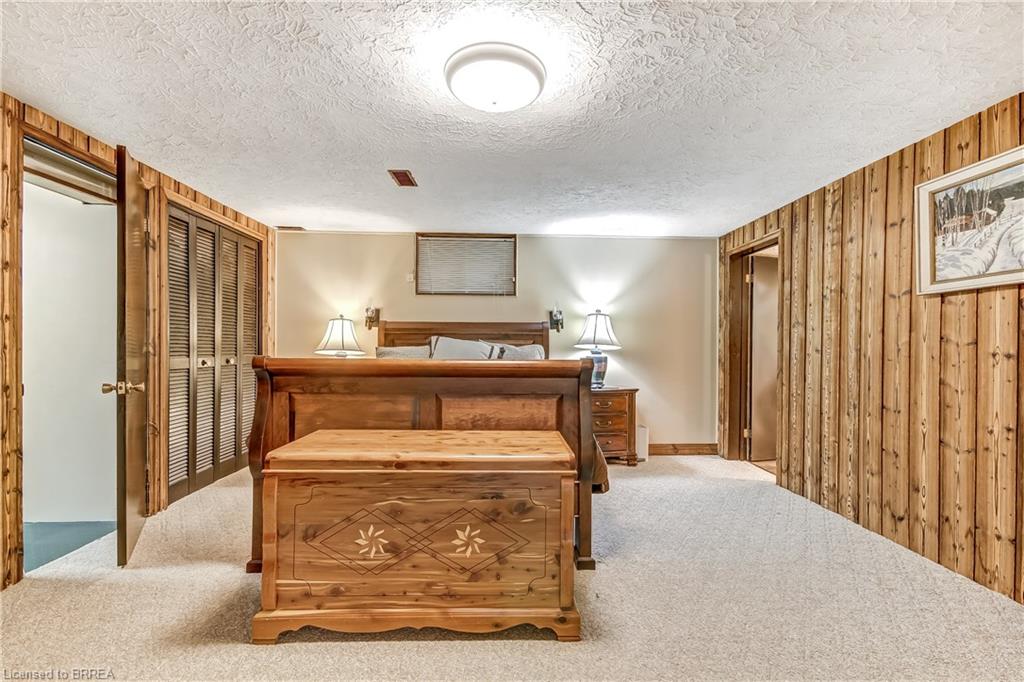 19 Oakley Road Property Photo 32