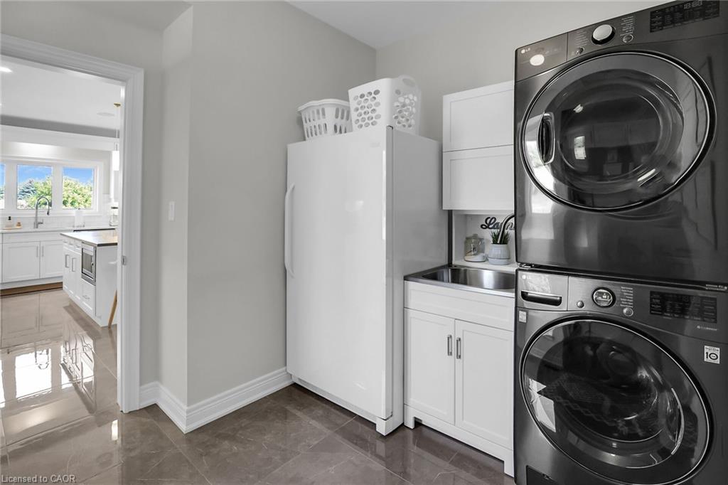 3608 Carolinia Court Property Photo 18