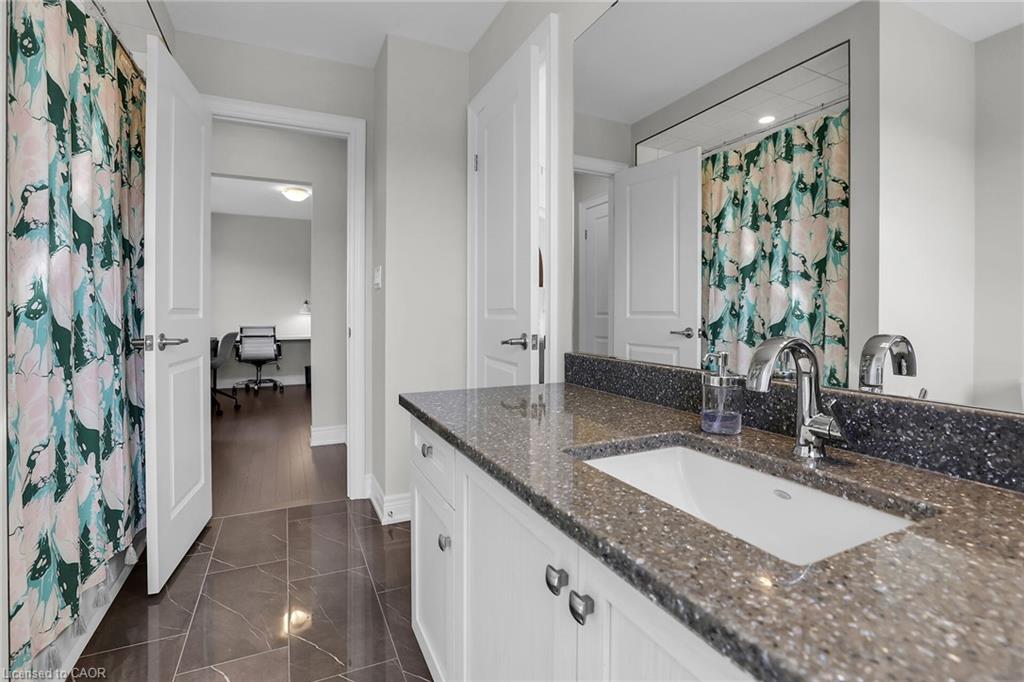 3608 Carolinia Court Property Photo 28