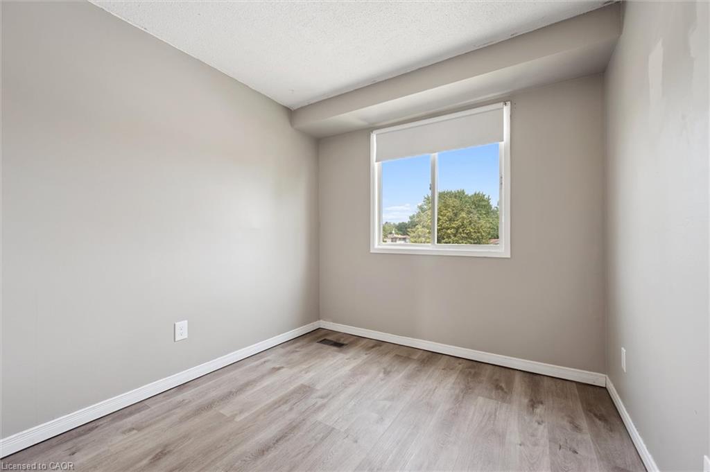 2-750 Erinbrook Drive Property Photo 13
