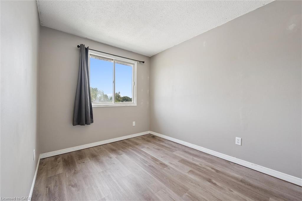 2-750 Erinbrook Drive Property Photo 15