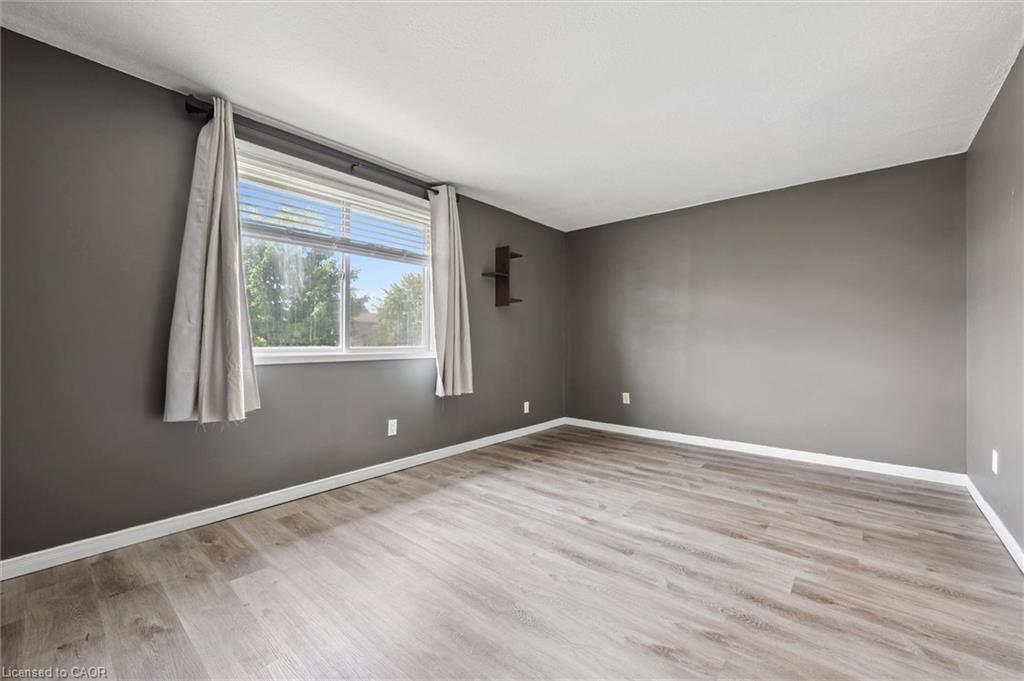 2-750 Erinbrook Drive Property Photo 18