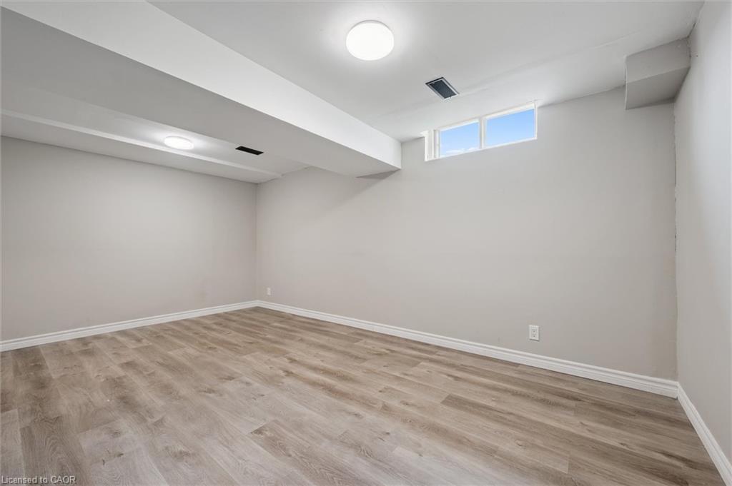 2-750 Erinbrook Drive Property Photo 21