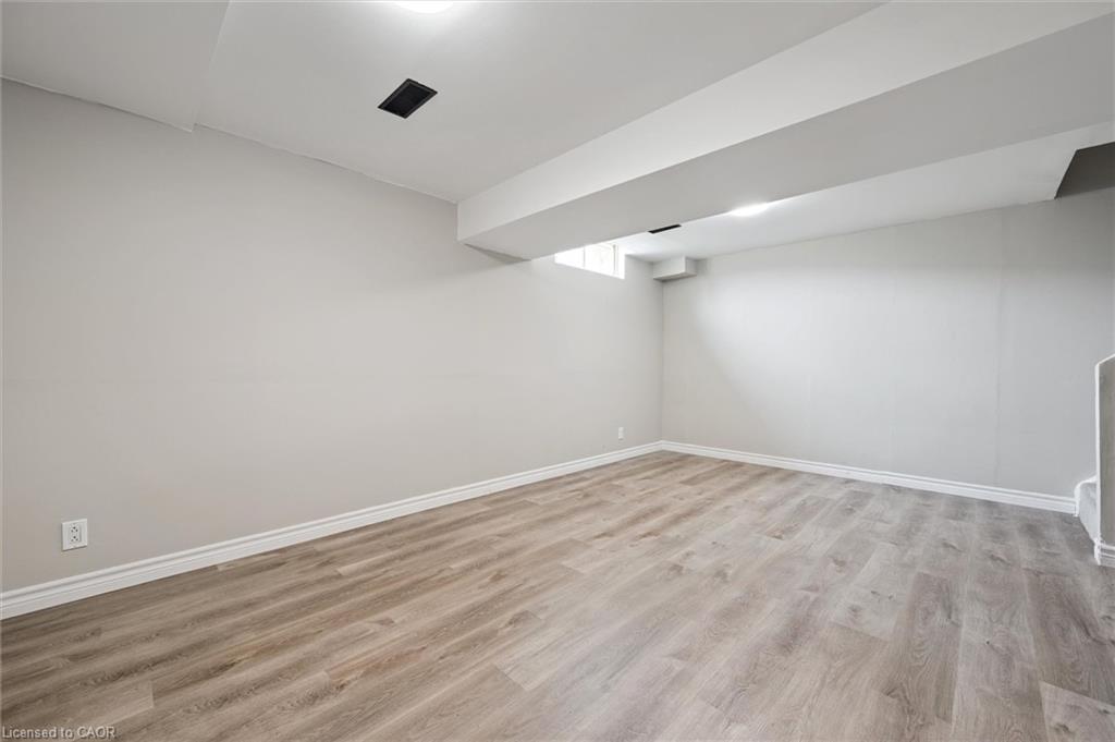 2-750 Erinbrook Drive Property Photo 22