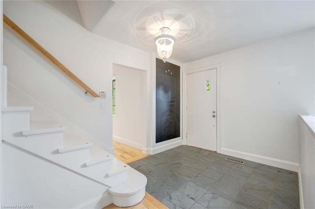 7 Washington Avenue Property Photo 3