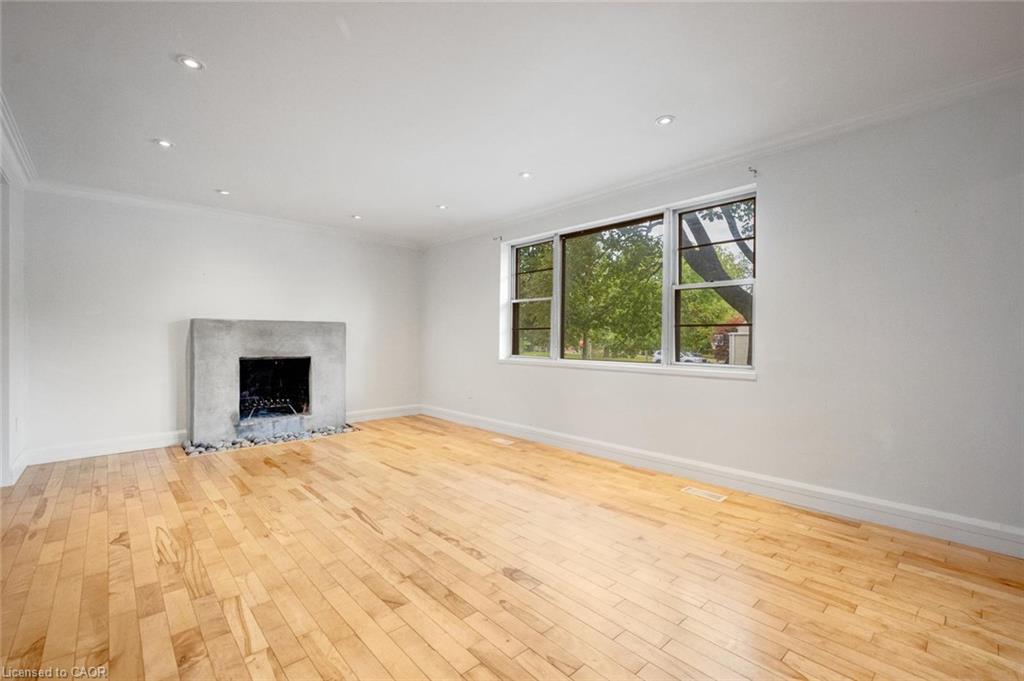 7 Washington Avenue Property Photo 10