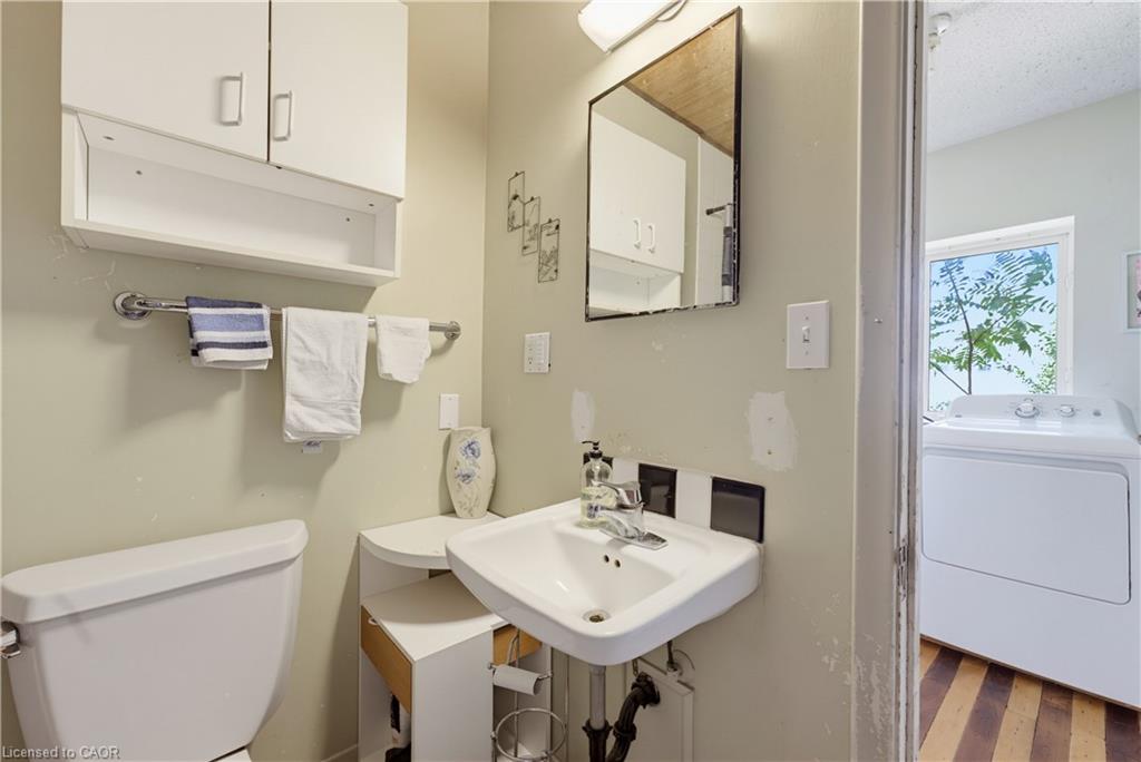 1256 Maryhill Road Property Photo 14