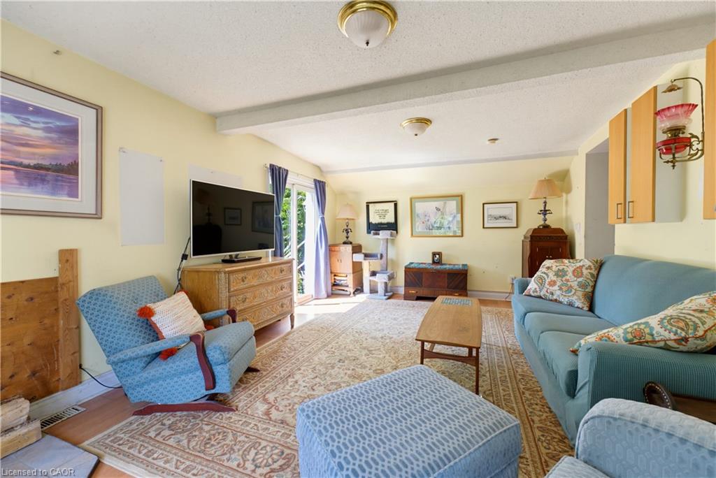 1256 Maryhill Road Property Photo 17