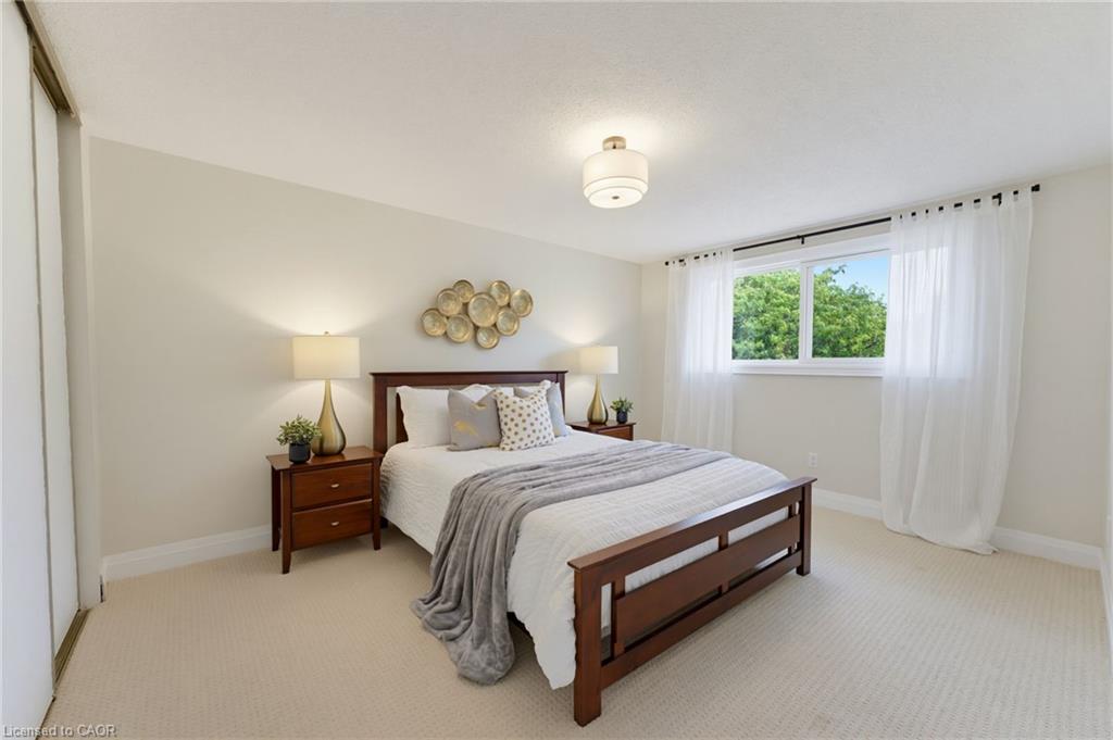 32 Silvervine Drive Property Photo 11
