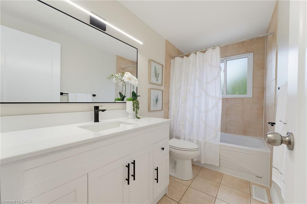 32 Silvervine Drive Property Photo 15