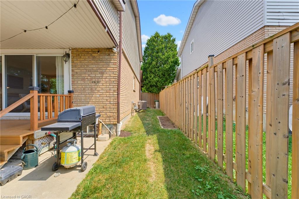 32 Silvervine Drive Property Photo 26