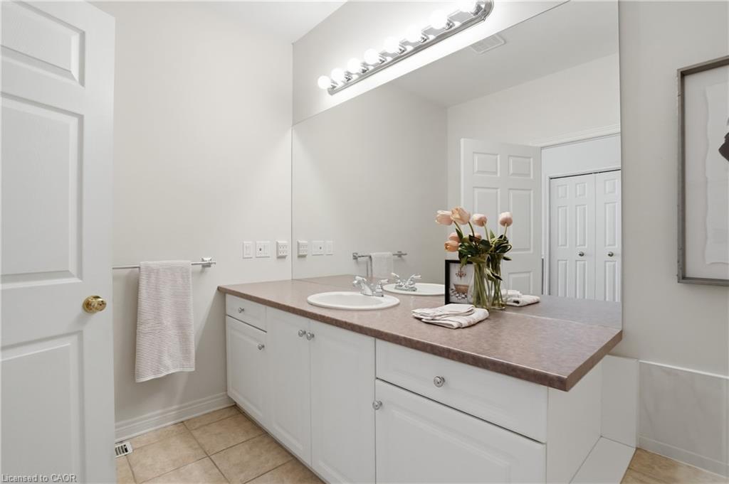 12-58 Glendale Avenue Property Photo 17