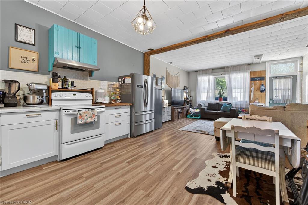 18 King Street Property Photo 14