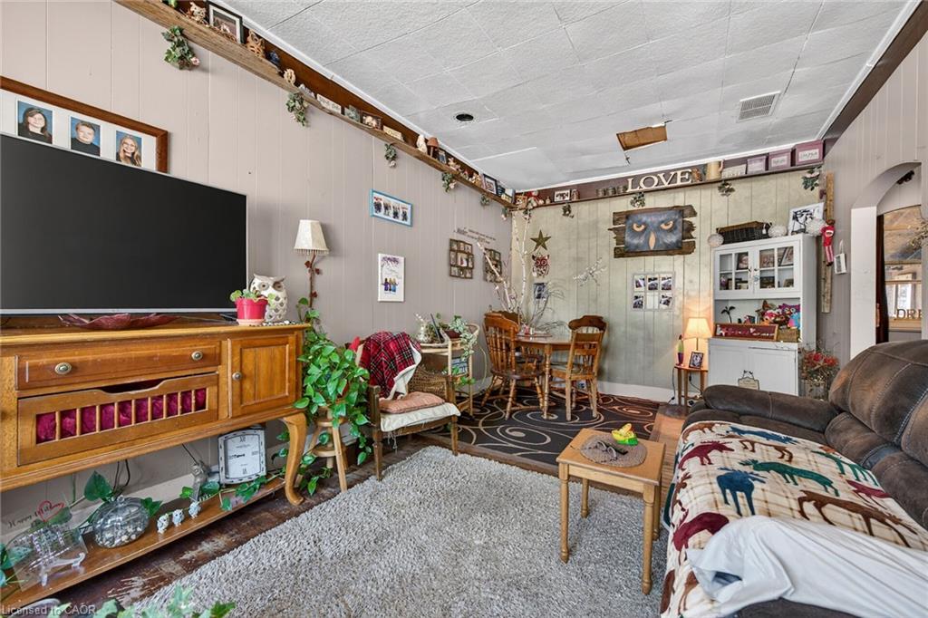 18 King Street Property Photo 30