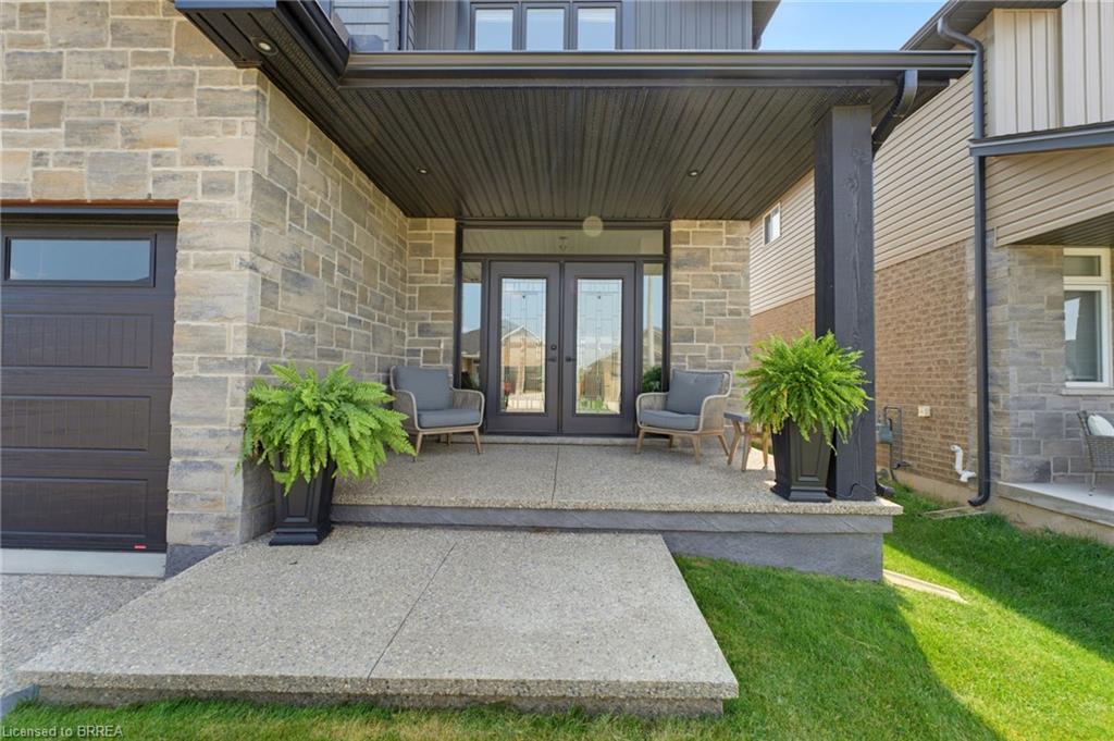 192 Gibbons Street Property Photo 2