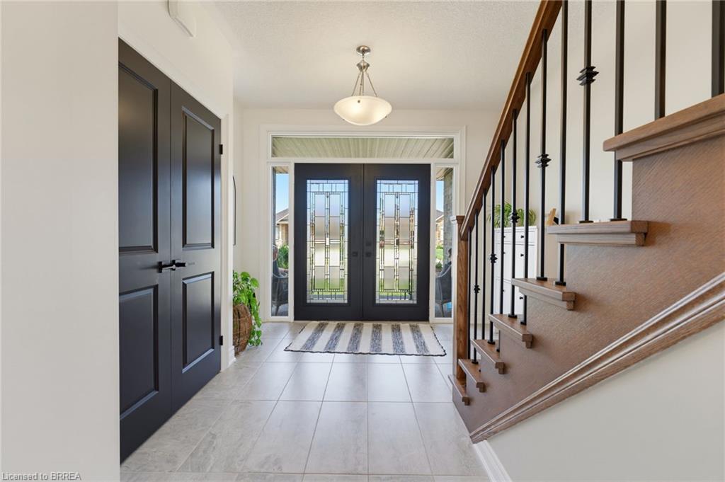 192 Gibbons Street Property Photo 3