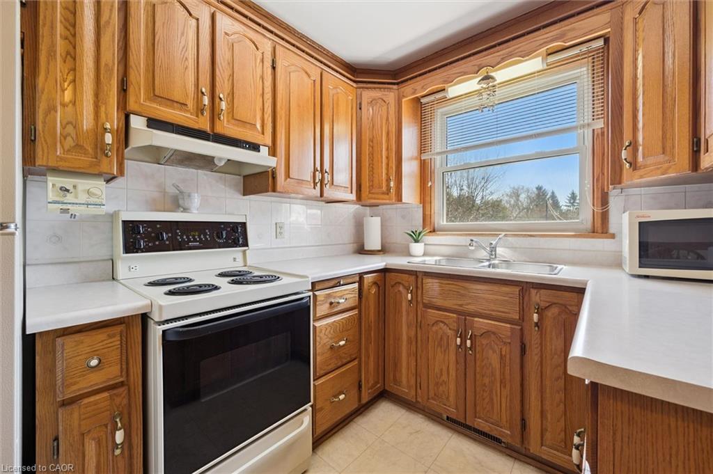 133 Emma Street Property Photo 14