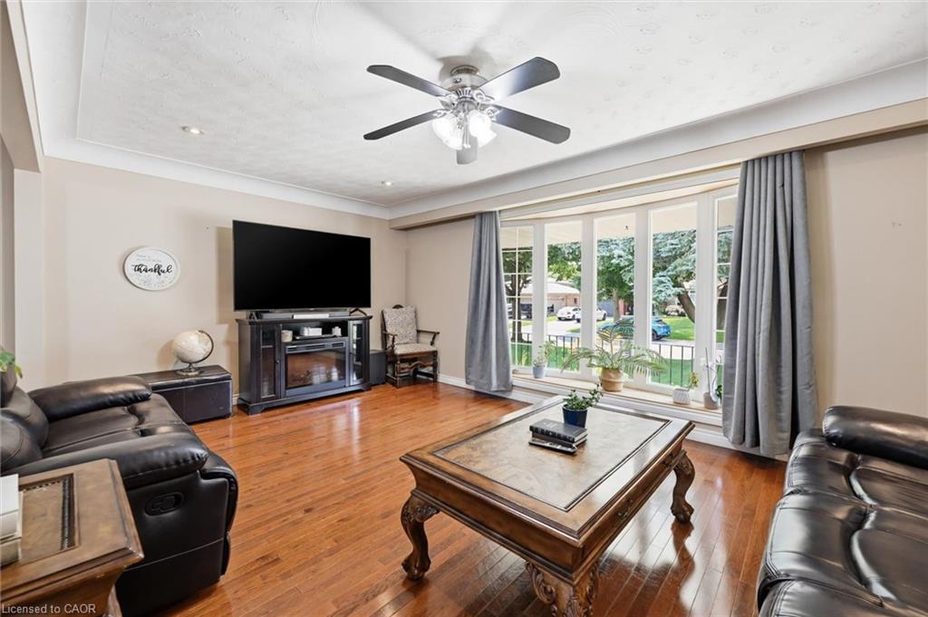 15 Edgar Drive Property Photo 5