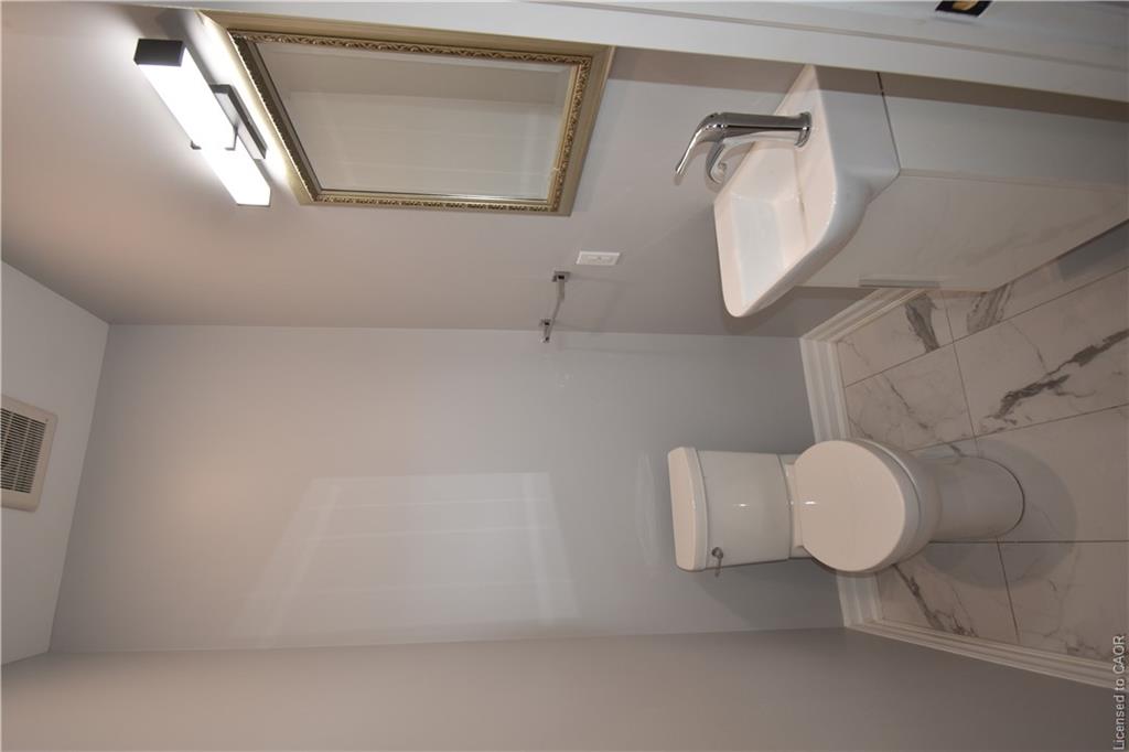 2-1294 Coric Avenue Property Photo 10