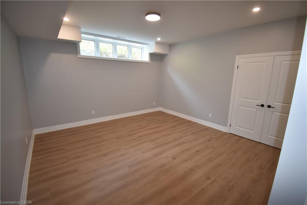 2-1294 Coric Avenue Property Photo 13