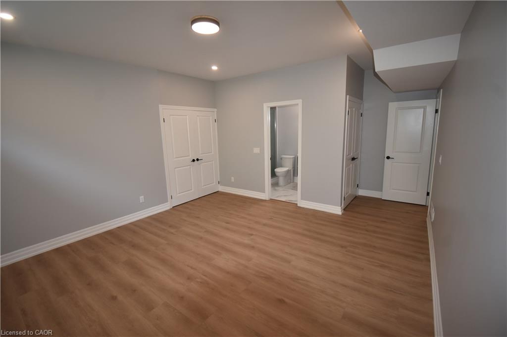 2-1294 Coric Avenue Property Photo 14