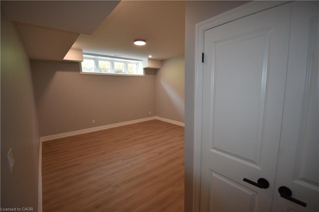 2-1294 Coric Avenue Property Photo 15