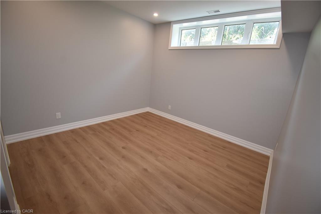 2-1294 Coric Avenue Property Photo 23