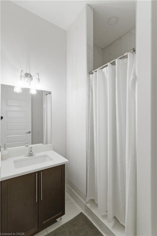 2000 Maddex Way Property Photo 19