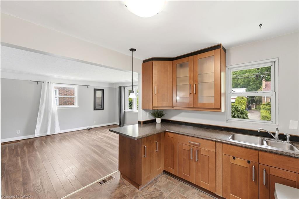 61 Glenmount Avenue Property Photo 13