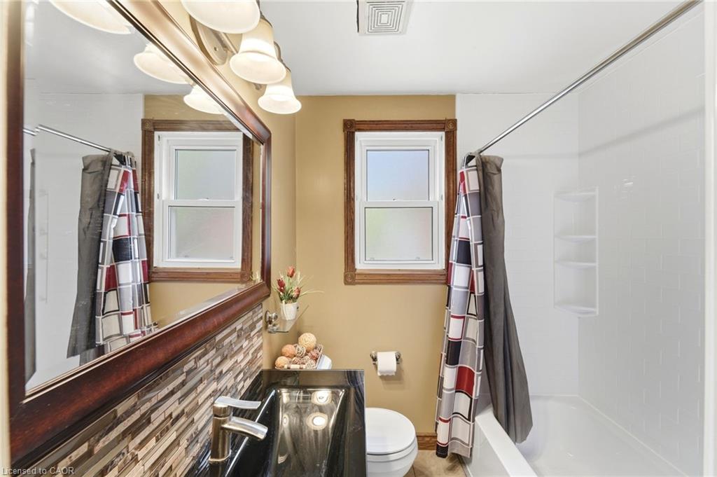 61 Glenmount Avenue Property Photo 15
