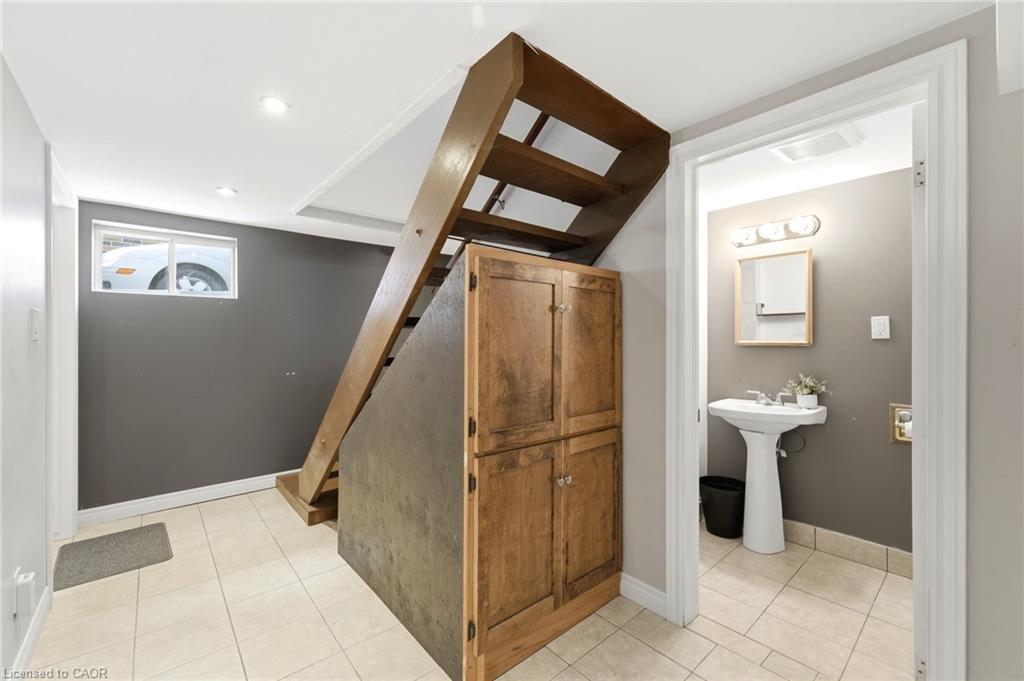 61 Glenmount Avenue Property Photo 23