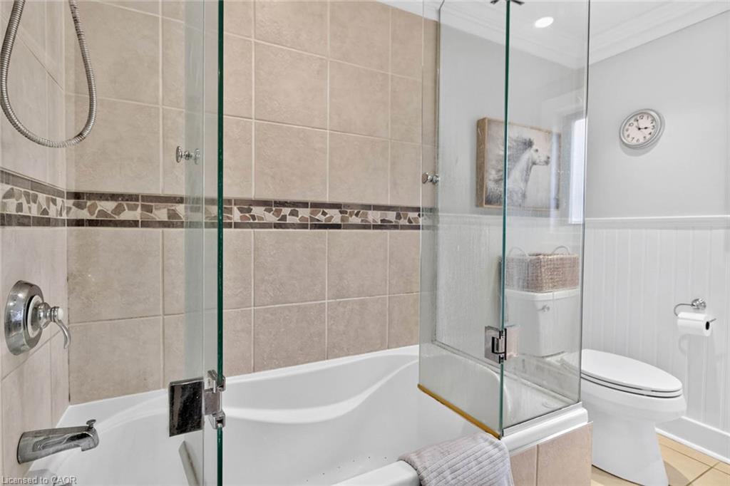 516 Kenmarr Crescent Property Photo 22