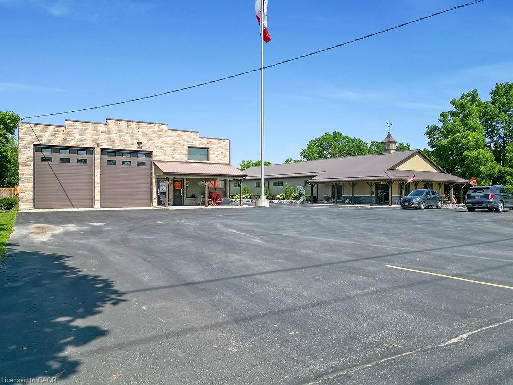 4023 Highway 6 Property Photo 4