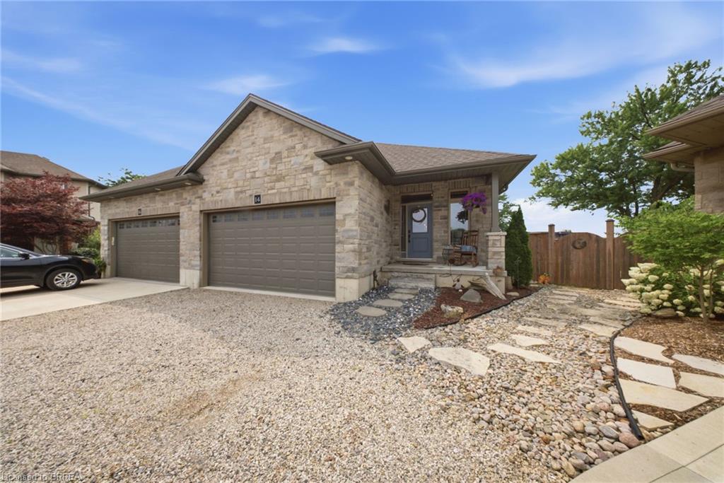 14 Ridgewood Court Property Photo 1