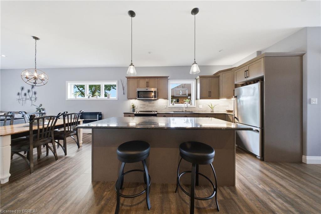 14 Ridgewood Court Property Photo 6