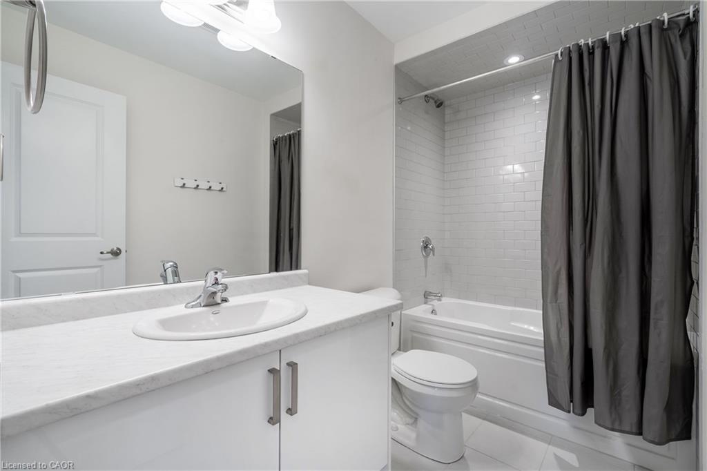 39-305 Garner Road W Property Photo 31
