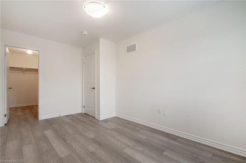 39-305 Garner Road W Property Photo 36